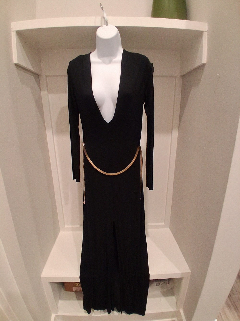 Black Deep V Long Sleeve Maxi Dress with Gold Chain Accent